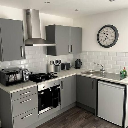 #6Bs 1 Bed Serviced Apartment 德比 外观 照片
